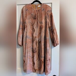 Aritzia Daydreamer Long-Sleeve Midi Dress